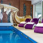 City Hotel