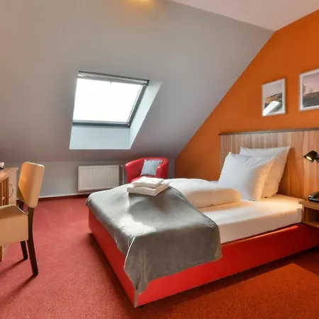 City Hotel 3*