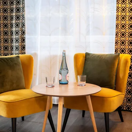 City Hotel 3*