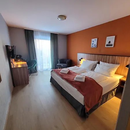 Hotel City 3*