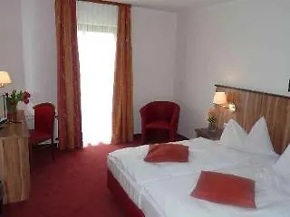 Hotel City 3*