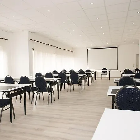 City Hotel