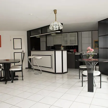 City Hotel 3*
